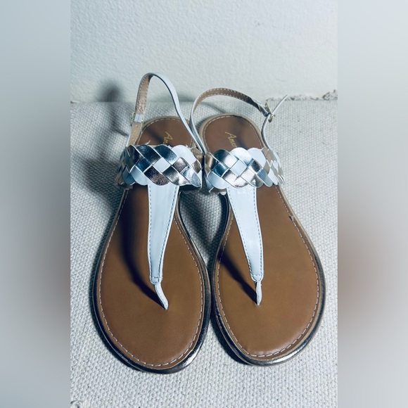 American Eagle Outfitters Shoes - American Eagle Outfitters Silver Braided T-Strap Sandals